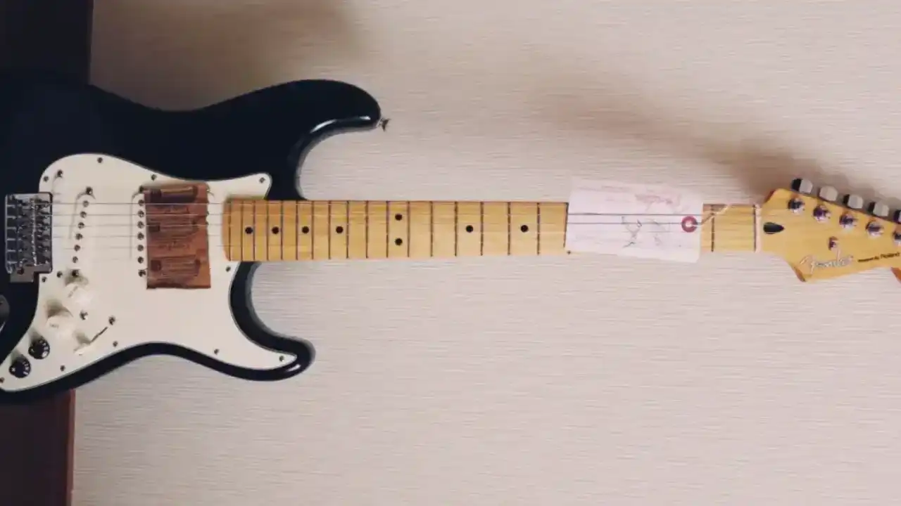 G-5のレビュー フェンダーとローランドの技術が融合した異色のギター - Dockpod